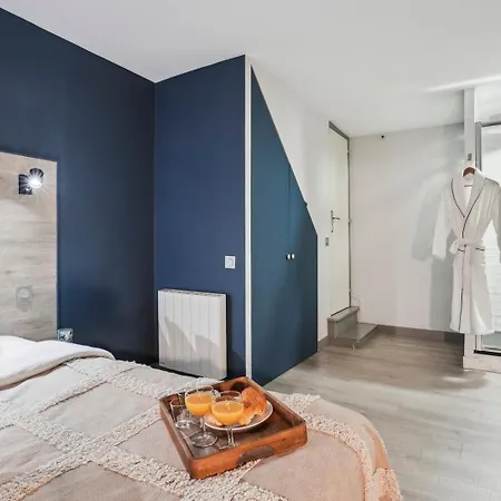 Bnbnook - In Paris' Heart - Eiffel Tower شقة باريس